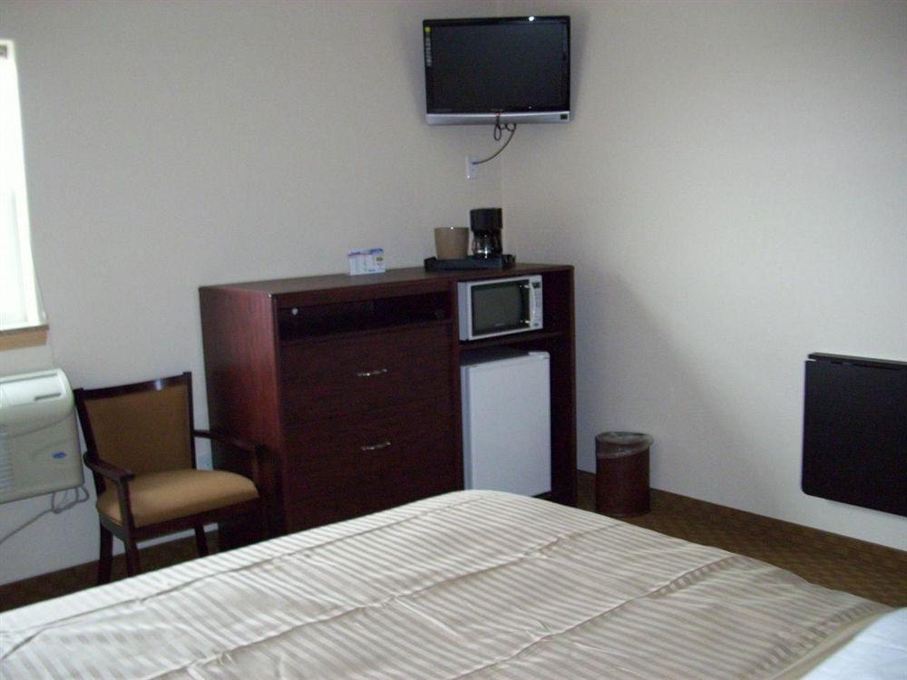 Price Pointe Inn 워키쇼 외부 사진