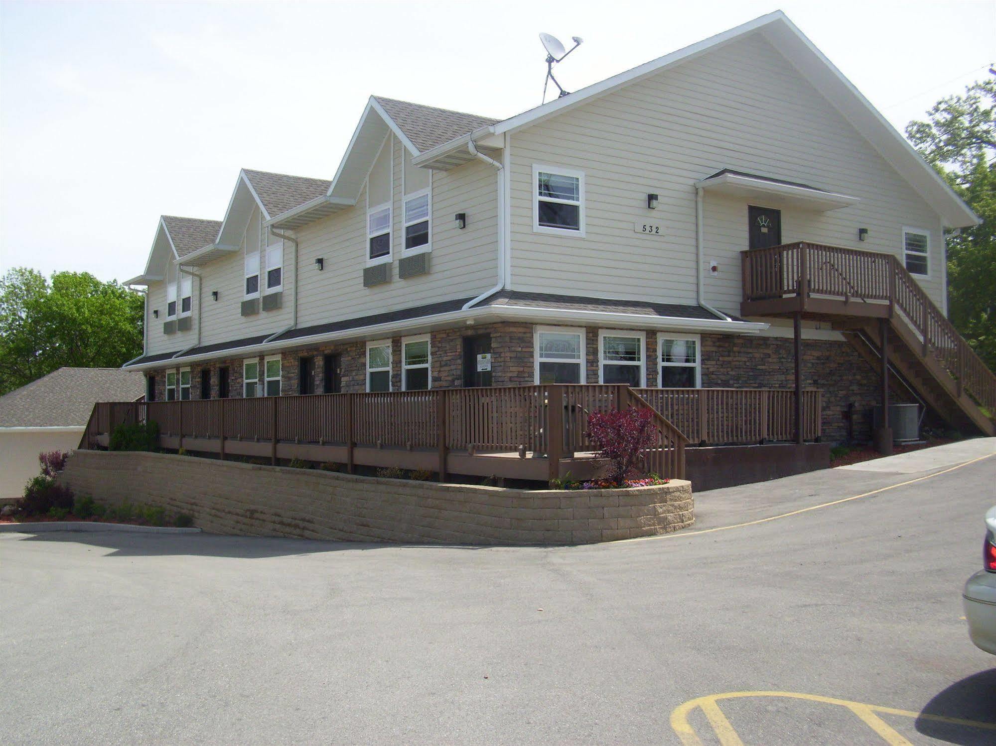 Price Pointe Inn 워키쇼 외부 사진