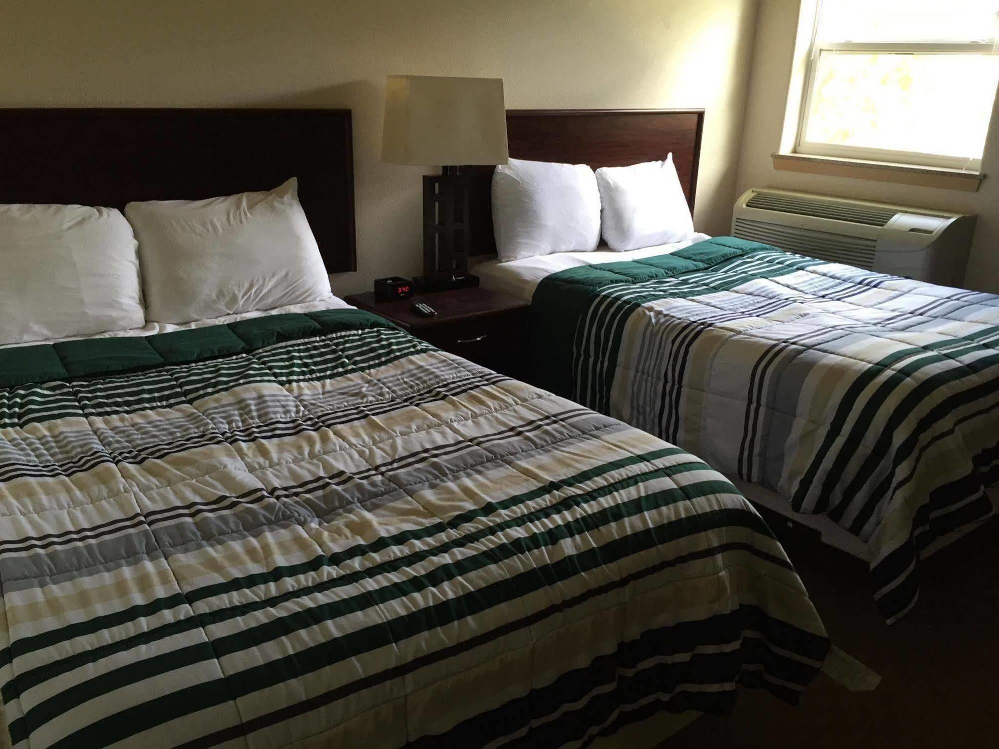 Price Pointe Inn 워키쇼 외부 사진